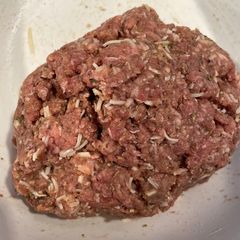 A picture of Momma’s Meatballs.