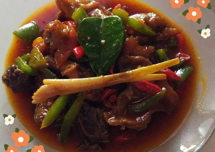 Bagaimana Menyiapkan Tumis Hati Ampela asam manis, Enak