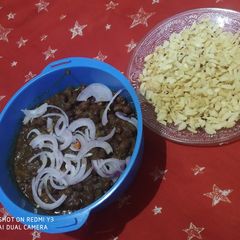 A picture of Ghugni chivda.
