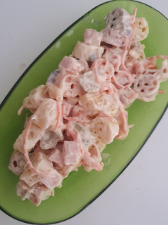 Una foto de Ensaladilla de pasta y jamón