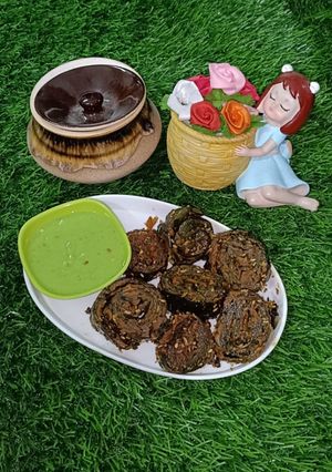 अरबी के पात्रा रेसिपी मुख्य फोटो