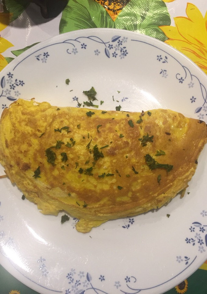 Una foto de Omelette relleno muy rico