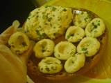 Chochoyotes con aceite de oliva y rellenos de queso