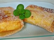Una foto de postres con masa filo