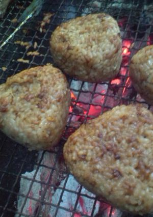 A picture of Easy Rice Cooker Grilled Onigiri – Great for BBQs.
