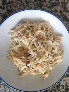 Una foto de Spaguettis a la carbonara