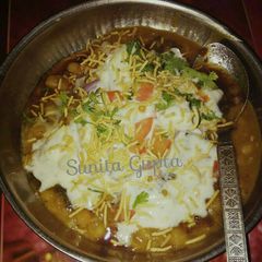 A picture of Stuffed Ragda Patties.