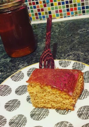 A picture of Honey cake.