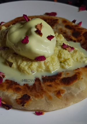 A picture of Gulab Jamun Paratha.