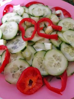 Uborkasalata recept fotója