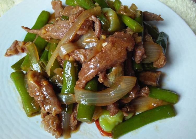 Cara memasak Buncis Daging Saus Lada Hitam nikmat