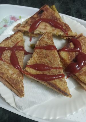 सैंडविच (Sandwich recipe in hindi) रेसिपी मुख्य फोटो