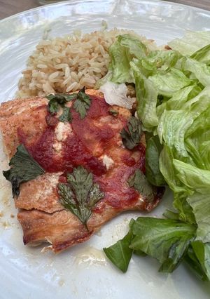 Una foto de Salmón al horno