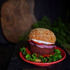 A picture of Beetroot Burger.