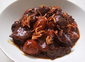 Foto resep Semur Daging Sapi Betawi ala Harijah Harun