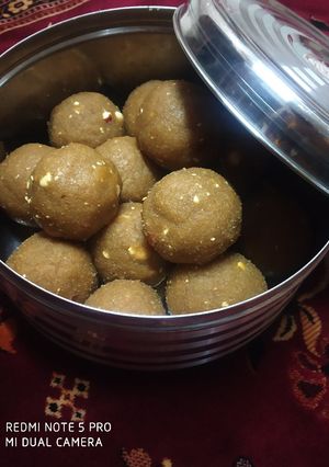 લાડું રેસીપી મુખ્ય ફોટો