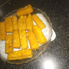 A picture of Besan milk cake.