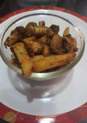 फ्राइड गोभी (Fried gobi recipe in Hindi) रेसिपी मुख्य फोटो