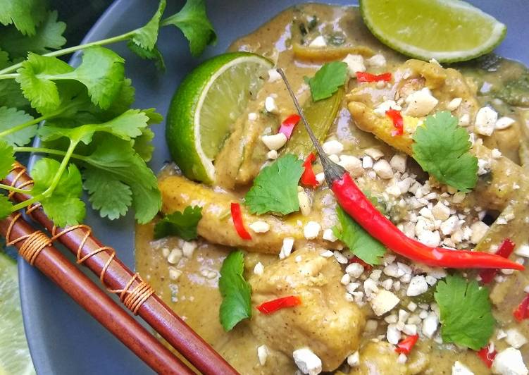 Now You Can Have Your Chicken Satay Curry