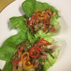 Asian lettuce wraps Chicken or Beef A picture of Asian lettuce wraps Chicken or Beef.