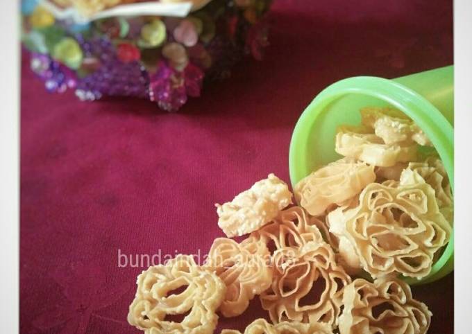 Standar Bagaimana cara bikin Kembang Goyang Renyah kue lebaran  lezat 