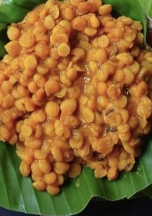 A picture of Bengali Style Cholar Dal.
