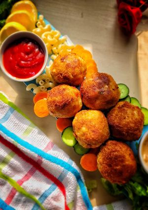 A picture of Potato Pasta Bombs.