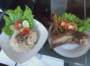 Foto resep Nasi Kebuli Beras Basmati dengan paha Kambing