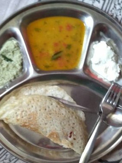 મસાલા ઢોસા(Masala Dosa Recipe in Gujarati) રેસીપી મુખ્ય ફોટો