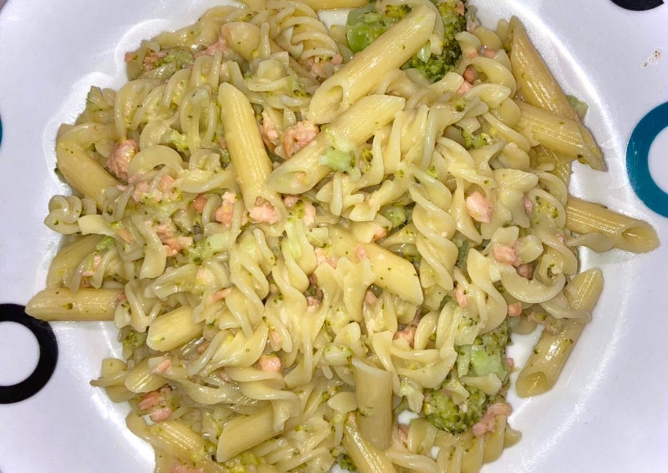 Pâtes saumon et brocoli