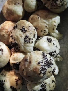 Una foto de Pancitos de queso con semillas de lino
