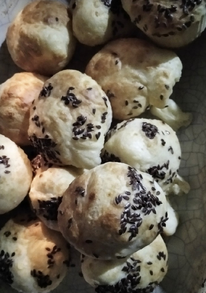 Una foto de Pancitos de queso con semillas de lino