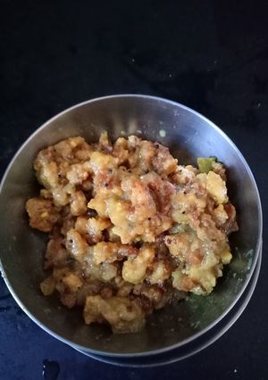ચોખાની વડી નું શાક રેસીપી મુખ્ય ફોટો