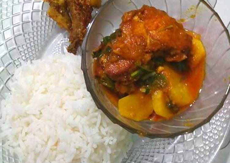 Fish Potato Curry and Rice with Fried Prawns