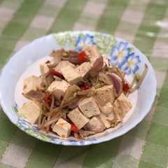 A picture of Tumis tahu tauge.