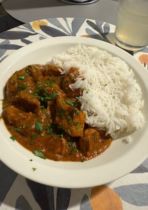 Una foto de Pollo Tikka Masala 🍗🇮🇳