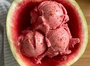 Una foto de Helado de sandía sin azúcar