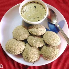Diet Idli (Zero oil Rice Idli) A picture of Diet Idli (Zero oil Rice Idli).