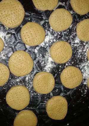 A picture of Butter cookies.