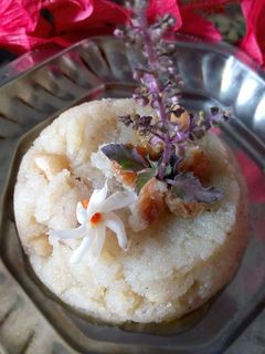 शिरा (sheera recipe in marathi) रेसिपी चे मुख्य फोटो