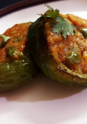 A picture of Stuffed Capsicum.