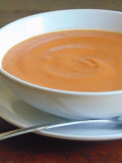 A picture of Slow Roasted Tomato and Garlic Soup.
