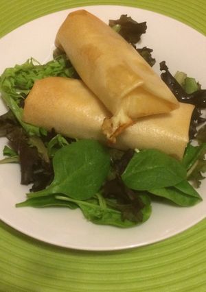 Foto principal de Ensalada de Nems de queso 