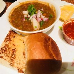 A picture of Pav bhaji.
