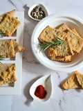 Creckers con farina di ceci paprika e rosmarino