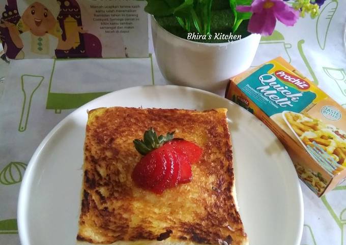 Standar Resep termudah buat Strawberry French Toast yang sedap