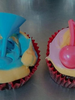 Una foto de Cupcakes arcoíris