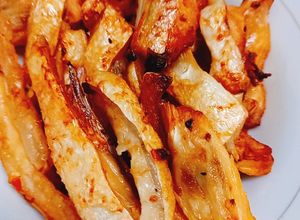 Hình của món Lườn cá hồi nướng nước mắm.