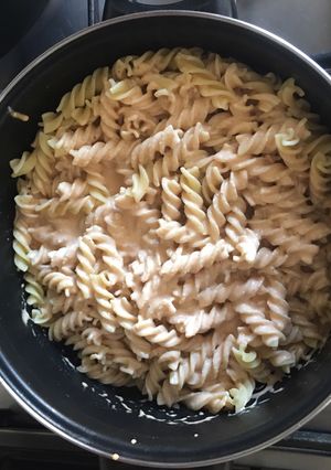 Una foto de Fusilli con crema de chipotle