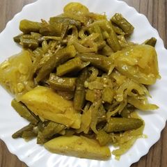 A picture of Bhindi ki sabzi.